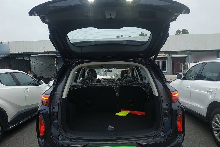 Used Skyworth EV6 2024 520 Glory Edition Trunk