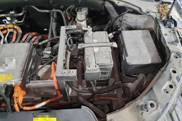 Used Skyworth EV6 2021 410 Travel Edition Engine Bay Left