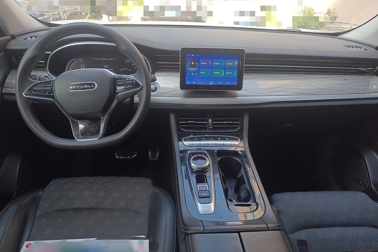 Used Skyworth EV6 2021 410 Travel Edition Interior 2