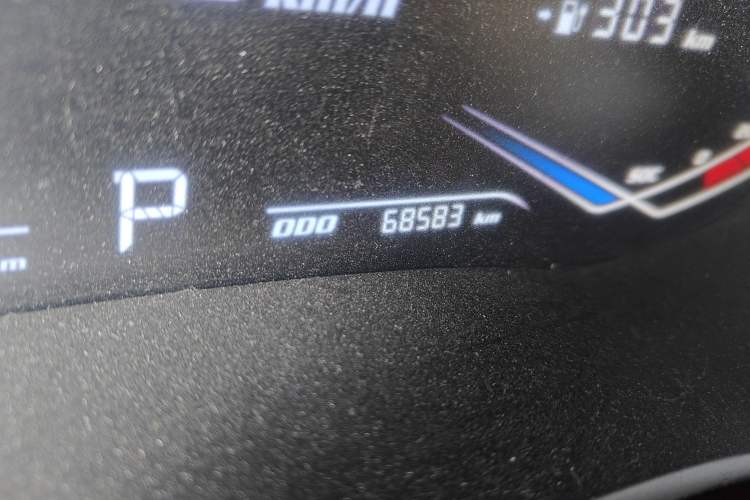 Used Skyworth EV6 2021 410 Travel Edition Odometer Close Up