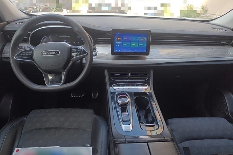 Used Skyworth EV6 2021 410 Travel Edition Right Front Seat