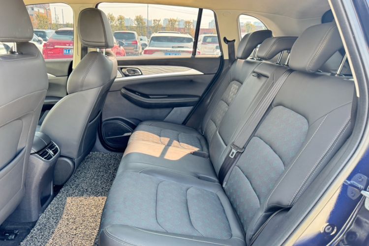 Used Skyworth EV6 2021 410 Travel Edition Interior 3