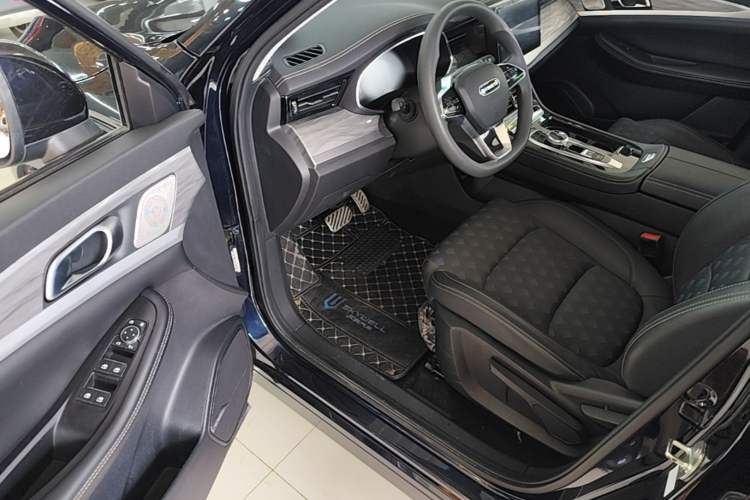 Used Skyworth EV6 2021 620 Travel Edition Driver Seat