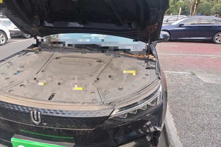 Used Skyworth EV6 2021 520 Travel Edition Engine Bay Left