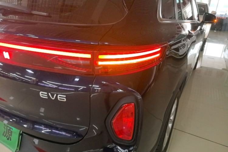 Used Skyworth EV6 2021 620 Travel Edition Exterior 3
