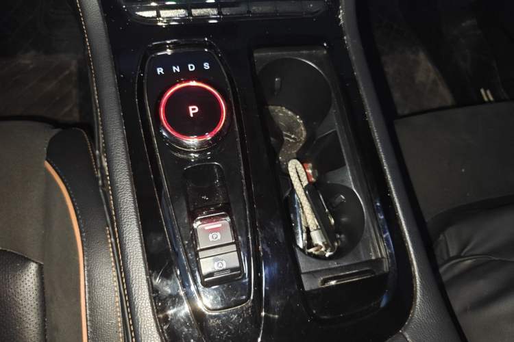 Used Skyworth EV6 2021 520 Smart Edition Gear Lever