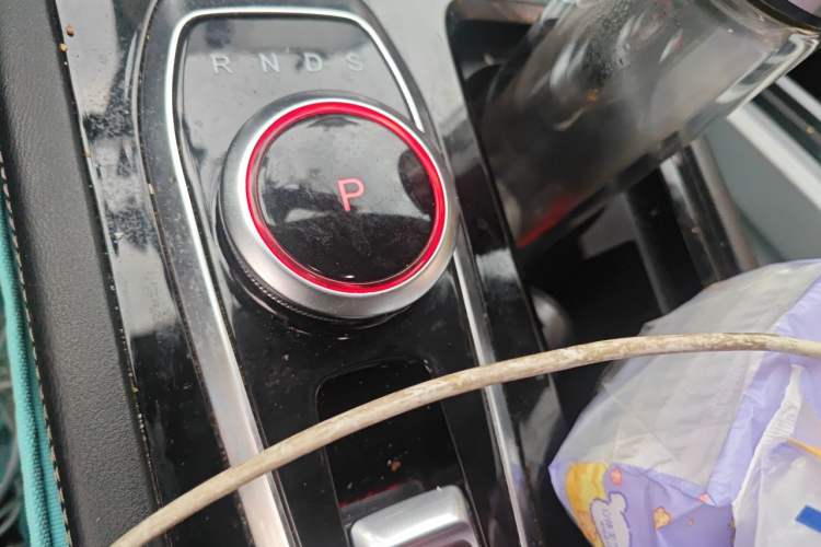 Used Skyworth EV6 2021 520 Travel Edition Gear Lever