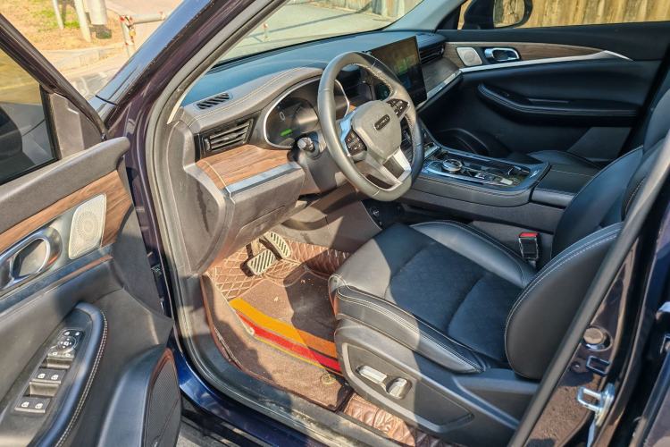 Used Skyworth EV6 2021 520 Standard Edition Interior 1