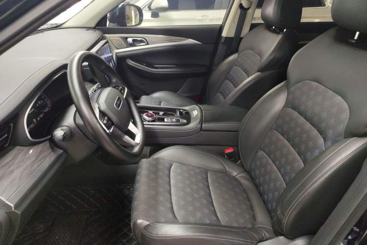 Used Skyworth EV6 2021 620 Travel Edition Left Front Seat