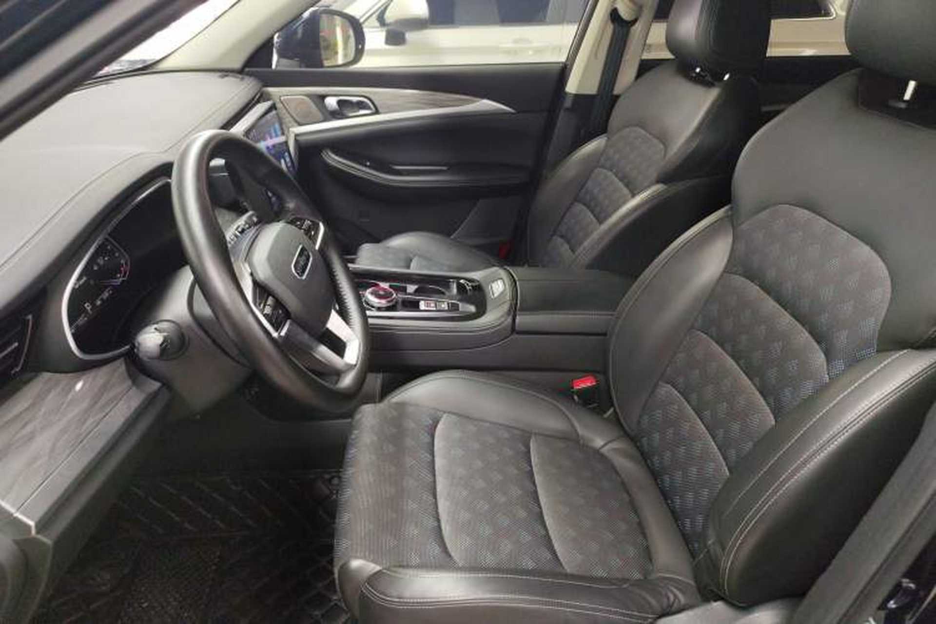 Used Skyworth EV6 2021 620 Travel Edition Left Front Seat