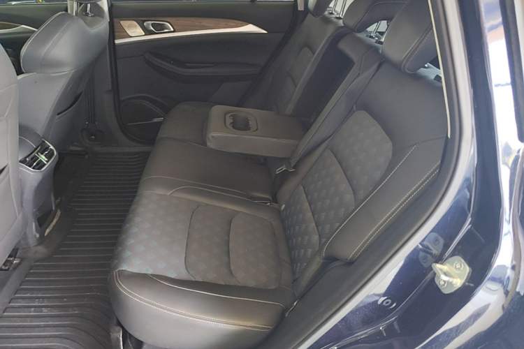 Used Skyworth EV6 2021 620 Travel Edition Left Rear Seat