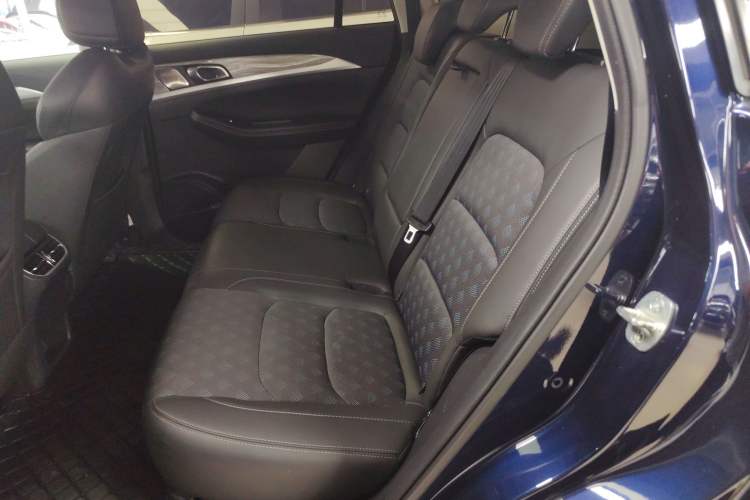 Used Skyworth EV6 2021 620 Travel Edition Left Rear Seat