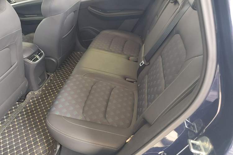 Used Skyworth EV6 2021 620 Travel Edition Left Rear Seat