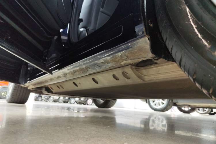 Used Skyworth EV6 2021 620 Travel Edition Left Side Sill