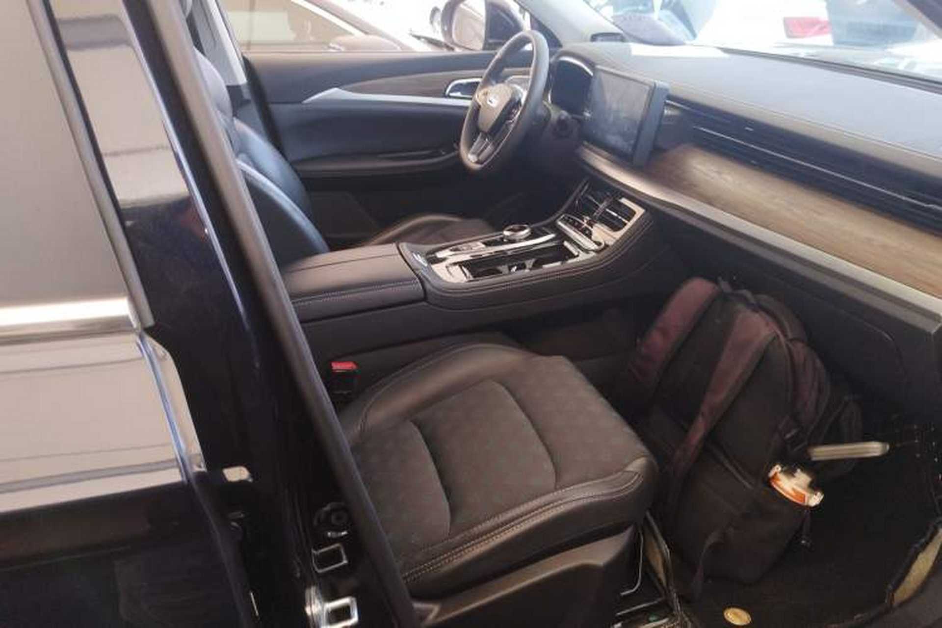 Used Skyworth EV6 2021 410 Joyful Edition Right Front Seat