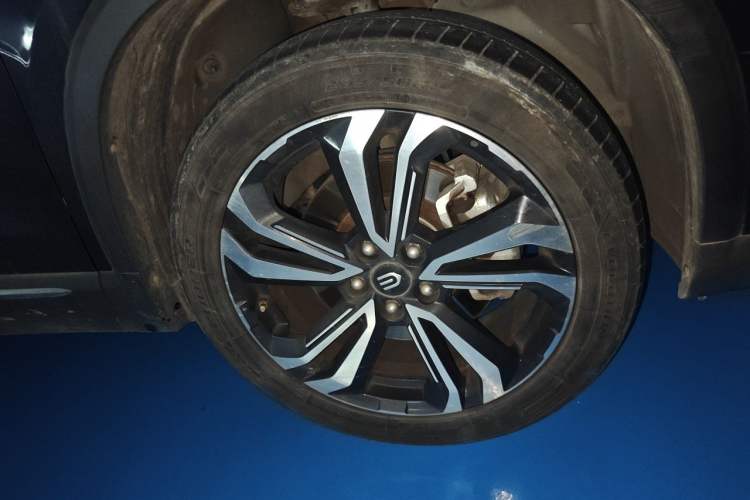 Used Skyworth EV6 2021 520 Smart Edition Right Front Wheel Hub