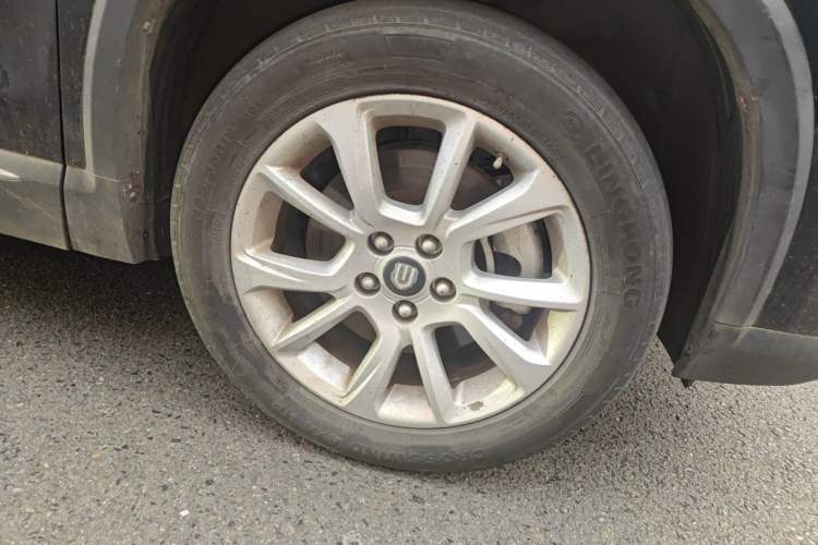 Used Skyworth EV6 2021 520 Travel Edition Right Front Wheel Hub