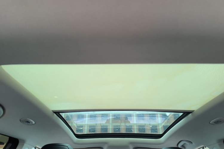Used Skyworth EV6 2021 520 Standard Edition Headliner