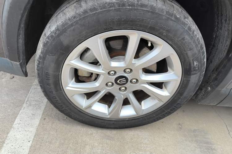 Used Skyworth EV6 2021 520 Standard Edition Left Front Wheel Hub