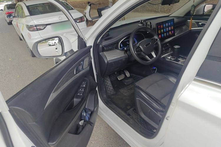 Used Skyworth EV6 2021 410 Travel Edition Driver Seat