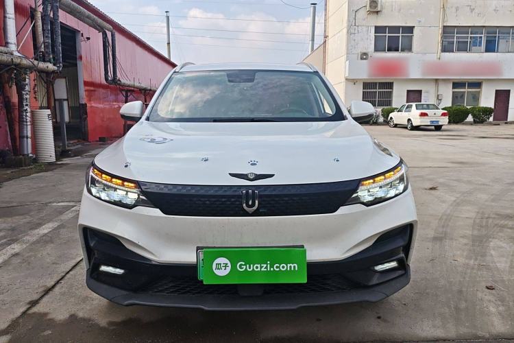 Used Skyworth EV6 2021 520 Standard Edition Front
