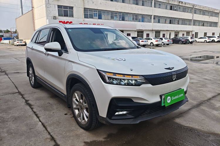 Used Skyworth EV6 2021 520 Standard Edition Front Right 45 Deg