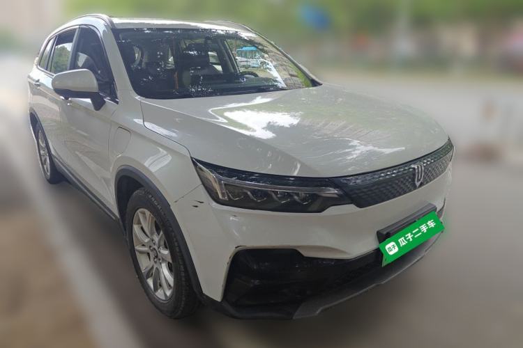 Used Skyworth EV6 2021 410 Travel Edition Front Right 45 Deg