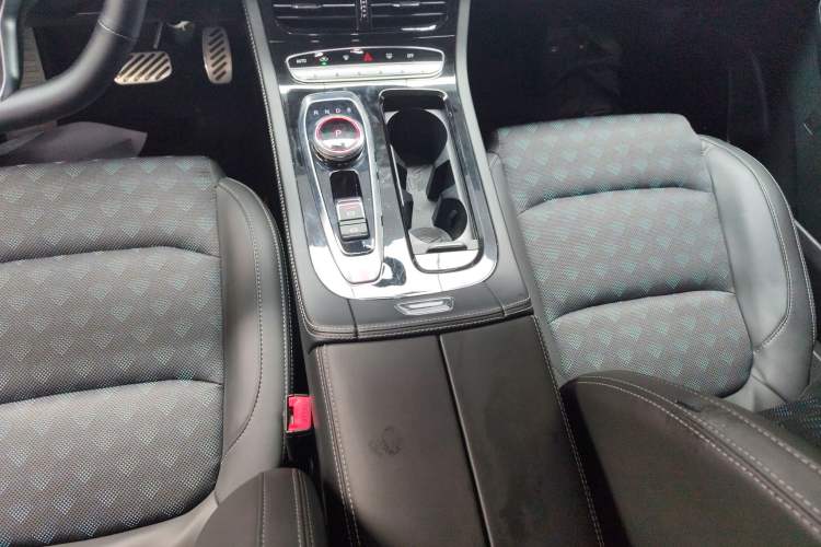 Used Skyworth EV6 2021 410 Joyful Edition Gear Lever