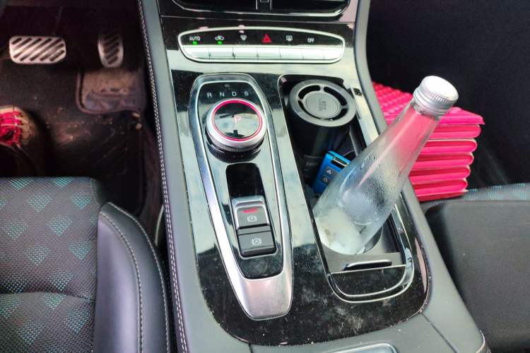 Used Skyworth EV6 2021 620 Joyful Edition Gear Lever