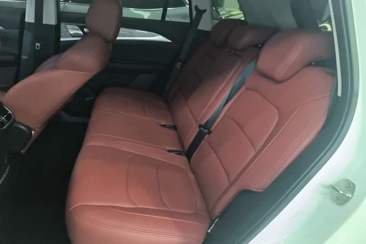 Used Skyworth EV6 2021 410 Travel Edition Interior 4