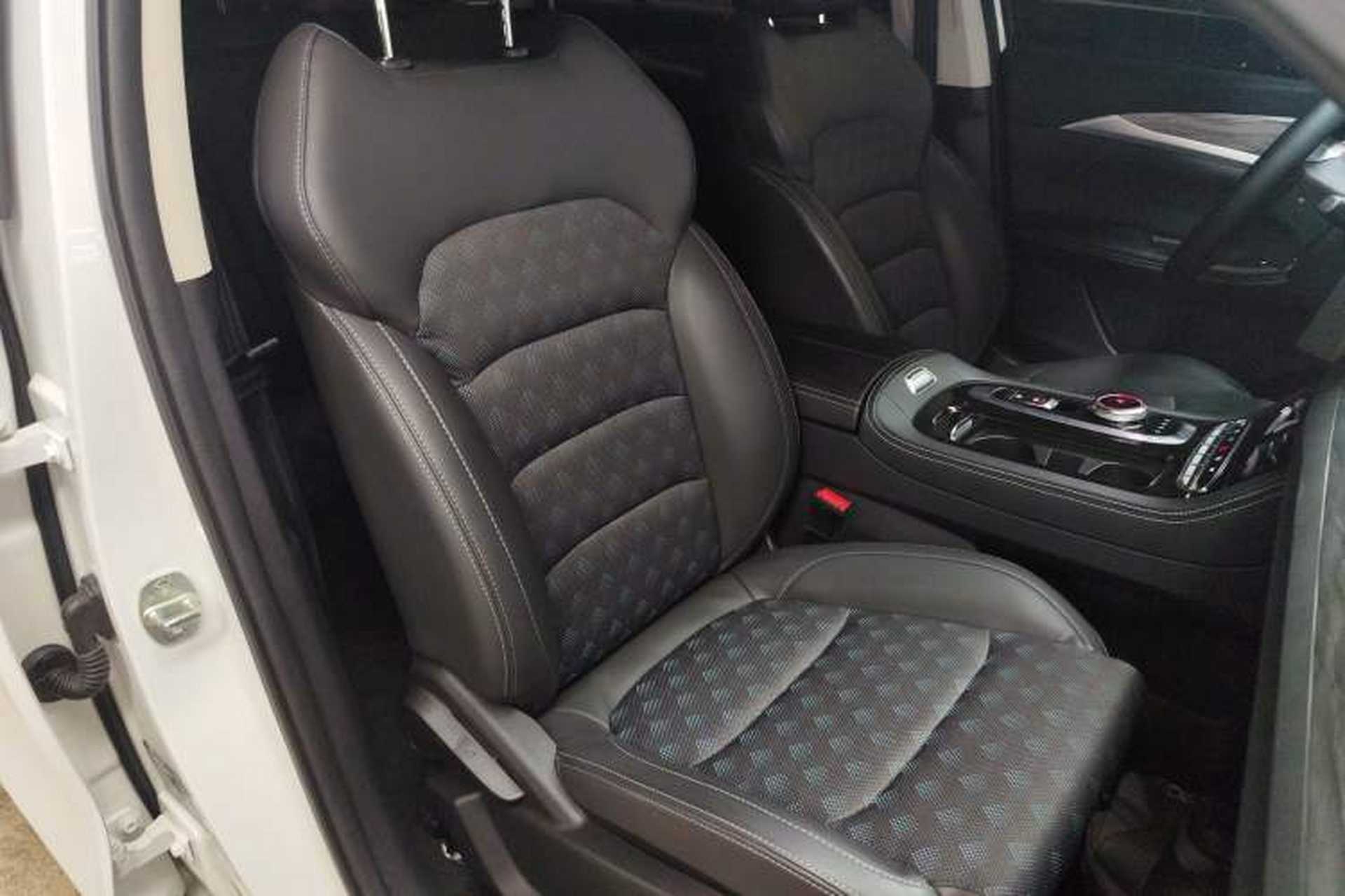 Used Skyworth EV6 2021 410 Joyful Edition Right Front Seat
