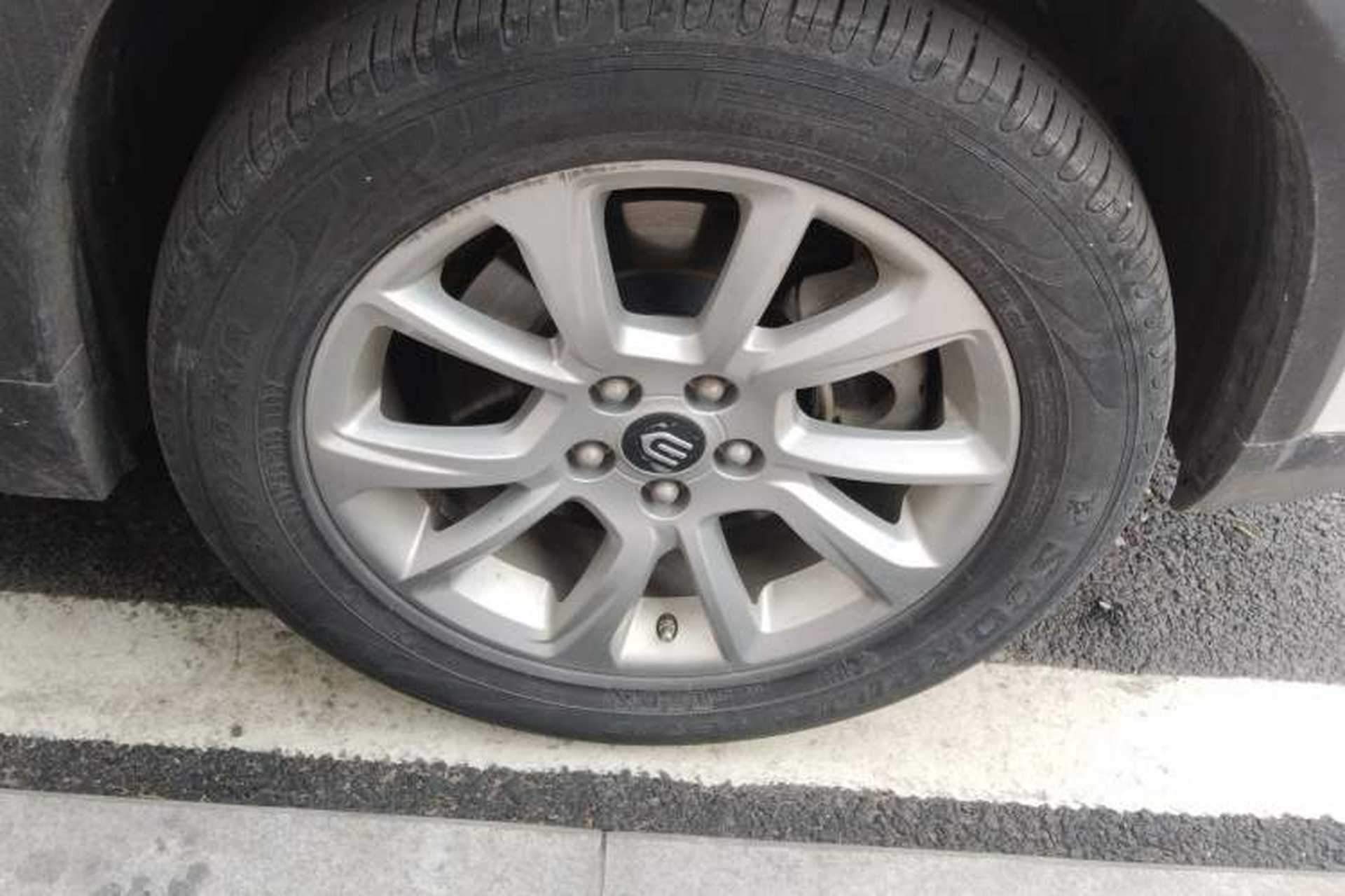 Used Skyworth EV6 2021 520 Standard Edition Right Front Wheel Hub