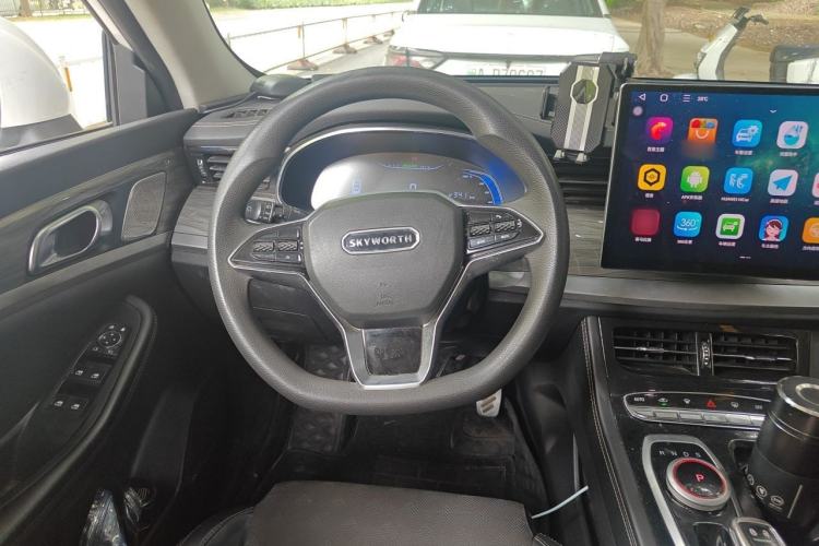 Used Skyworth EV6 2021 410 Travel Edition Steering Wheel