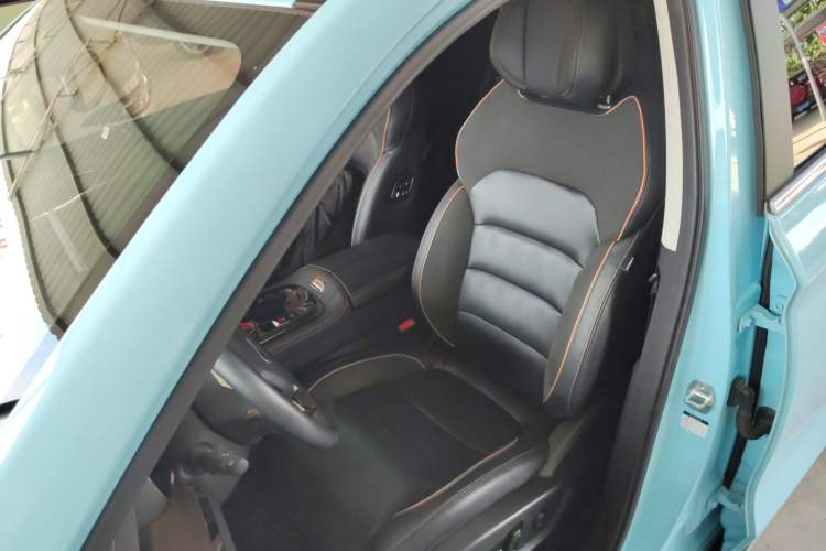 Used Skyworth EV6 2022 620 Smart Edition Left Front Seat