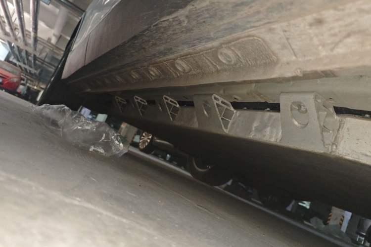 Used Skyworth EV6 2022 410 Travel Edition Chassis Front Right