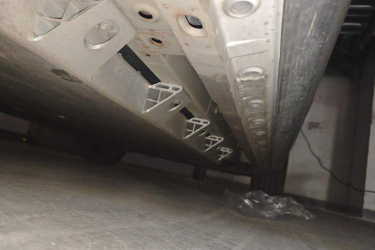 Used Skyworth EV6 2022 410 Travel Edition Chassis Rear Right