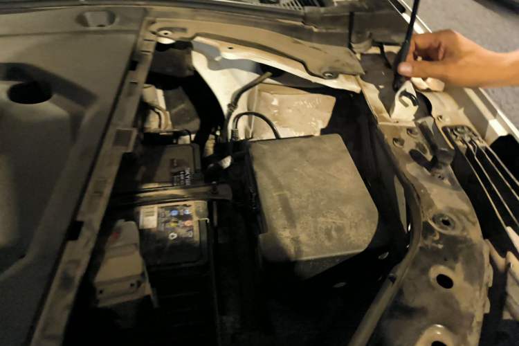 Used Skyworth EV6 2022 620 Joyful Edition Engine Bay Left