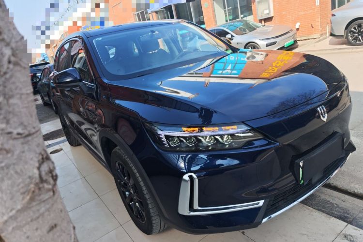 Used Skyworth EV6 2023 410 ZhiShang Edition Front Right 45 Deg