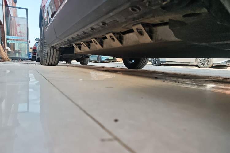 Used Skyworth EV6 2023 410 ZhiShang Edition Right Side Sill