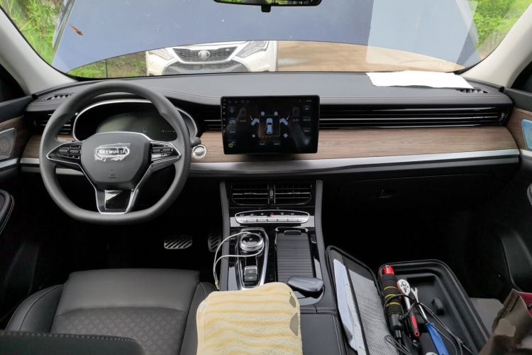 Used Skyworth EV6 2023 Ultra-Charging Edition Center Console