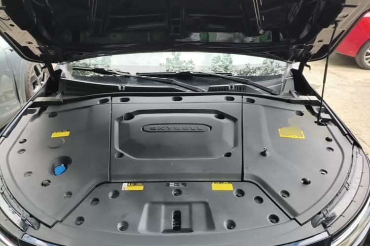 Used Skyworth EV6 2023 Facelifted MAX Engine Bay