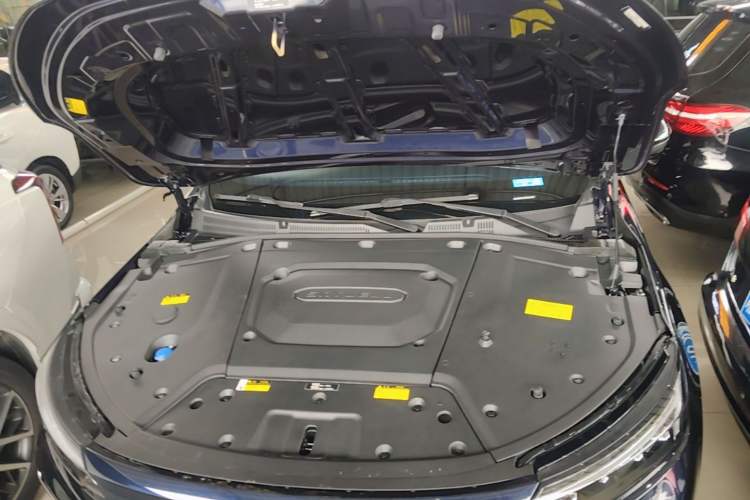 Used Skyworth EV6 2023 President's Edition Engine Bay