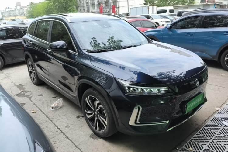 Used Skyworth EV6 2023 Facelifted MAX Front Right 45 Deg