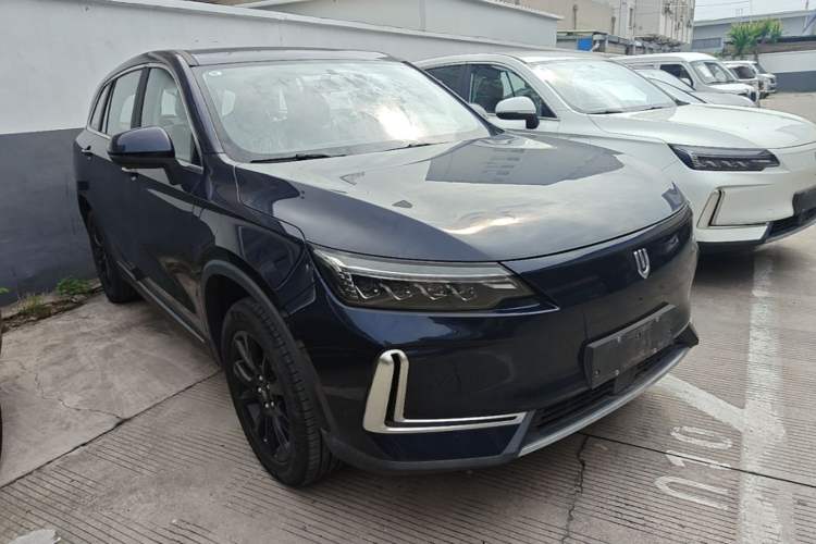 Used Skyworth EV6 2023 Ultra-Charging Edition Front Right 45 Deg
