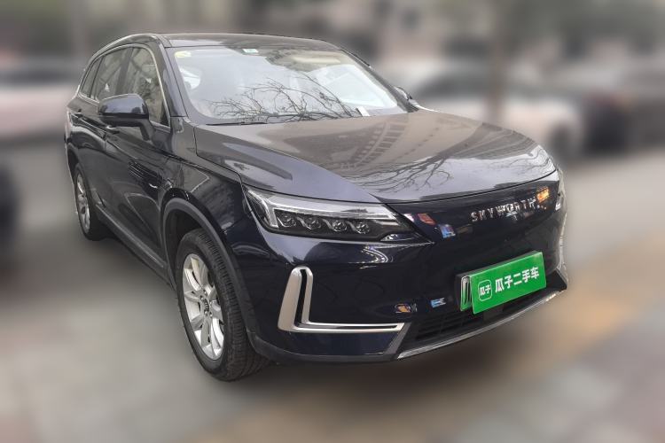 Used Skyworth EV6 2023 410 Elite Edition Front Right 45 Deg