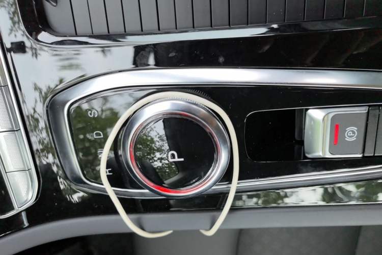 Used Skyworth EV6 2023 Ultra-Charging Edition Gear Lever