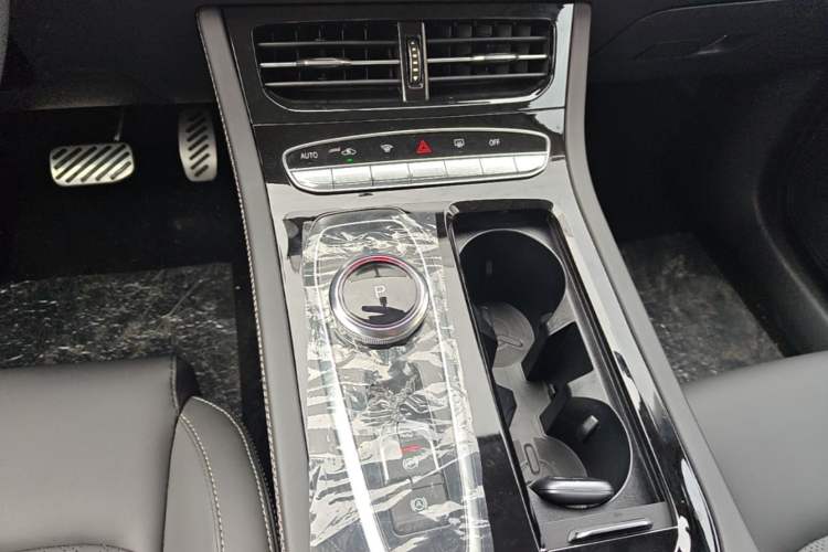 Used Skyworth EV6 2023 Ultra-Charging Edition Gear Lever
