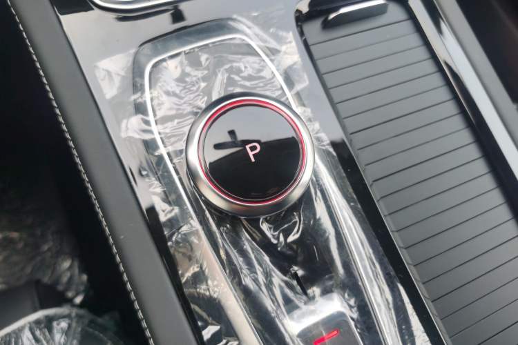 Used Skyworth EV6 2023 410 ZhiShang Edition Gear Lever