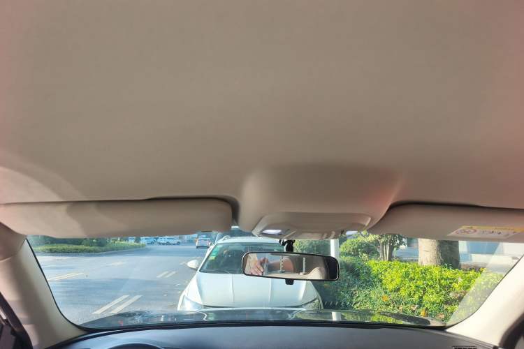Used Skyworth EV6 2023 410 Elite Edition Headliner