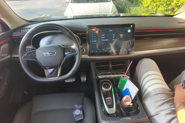 Used Skyworth EV6 2023 410 Elite Edition Interior 2